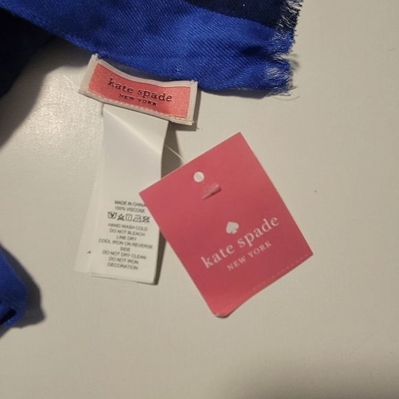 KATE SPADE NWT Lemon Zest Oblong Scarf.. - Picture 5 of 13